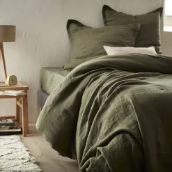 Hot Habitat Linen